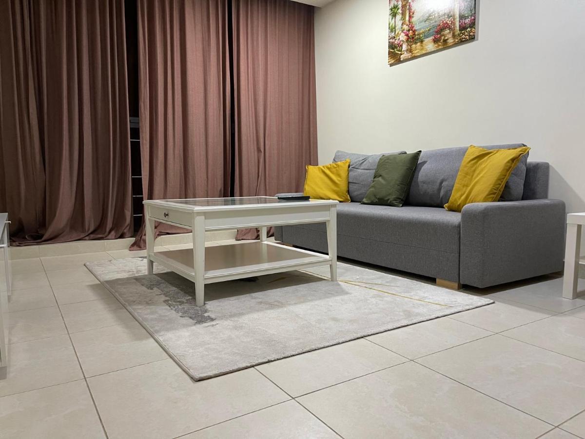 Metro Premium Location Spacious 2 Bedroom Apartment Right Next To The Metro Dubai Exterior foto