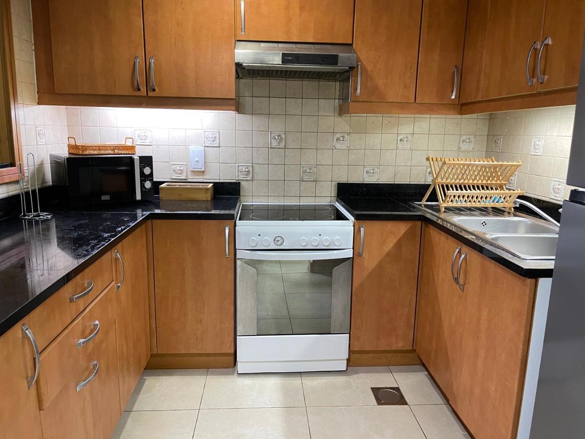 Metro Premium Location Spacious 2 Bedroom Apartment Right Next To The Metro Dubai Exterior foto