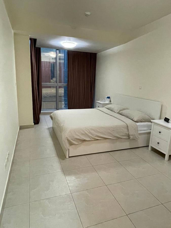 Metro Premium Location Spacious 2 Bedroom Apartment Right Next To The Metro Dubai Exterior foto